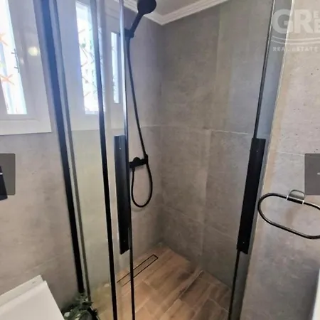 Apartment Loutraki شقة