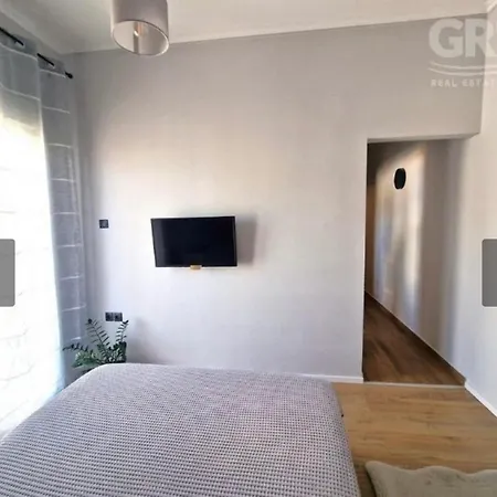 Apartment Loutraki شقة *